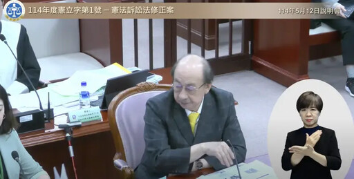 柯建銘不爽發言時間被律師搶走 秒轉頭甩麥