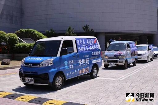 藍議員動起來 聯合車掃求連署罷免雙吳