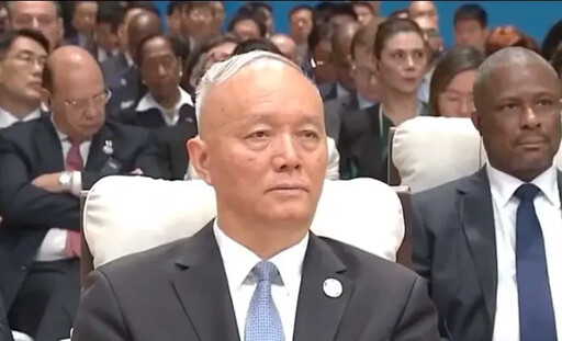 中拉論壇驚見台灣邦交國!這人坐中共高官旁