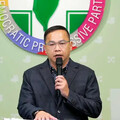 吳思瑤扯葉元之上通告 他酸：這綠委才最混