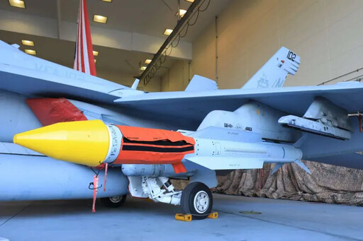 駐日美軍秀AIM-174B飛彈 最大射程400公里