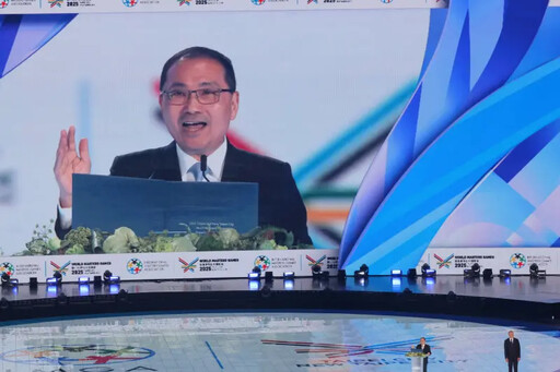 侯友宜世壯運提謝謝這個人!直播留言區狂洗