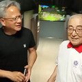 黃仁勳世壯運問林友茂長壽秘訣！他秒回4字