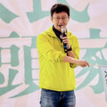 黃國昌酸選輸翻桌 江肇國反譏「三傻小弟」