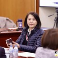 王鴻薇撤不在籍投票！列「綠委8紀錄」反擊