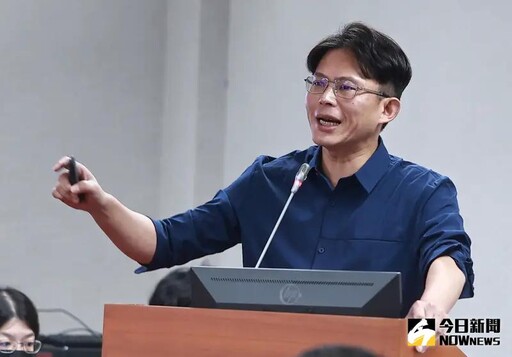 控蔡清祥搭公務車喬私事 黃國昌公開告發