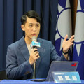 外交部粉專嗆「你媽叫你回家」！他1句酸爆