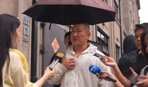 館長參觀1紀念館看哭了!高喊:我們是同胞