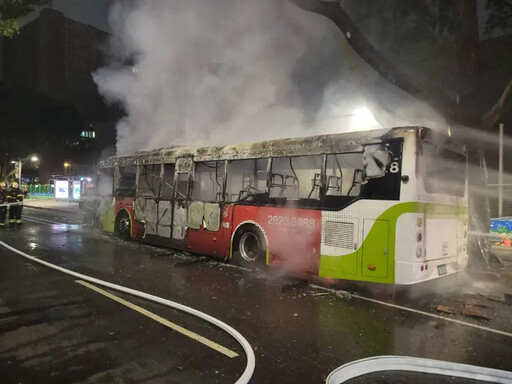 北市262電動公車起火 三天內安檢858輛