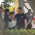 戰鬥藍反罷免！羅廷瑋手拉趙少康喊：拜託啦