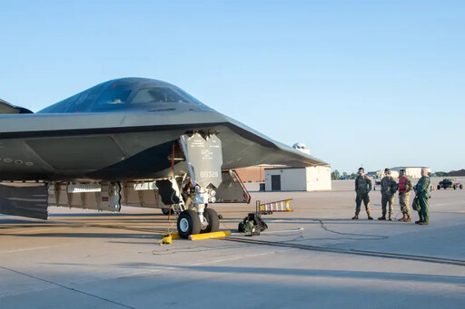 外型像飛碟 美軍B-2轟炸機建功轟炸伊朗