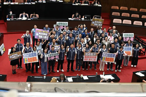 轟國會最大黨隨黃國昌起舞 他嗆絕不支持藍