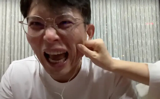 影/黃國昌曬恩愛!遭老婆捏臉、甜喊寶貝