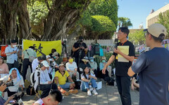 小草喊投誠解放軍！她揭露「超淒慘下場」