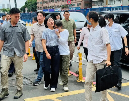 蕭美琴投票問蘇巧慧這句！意識不對勁急改口