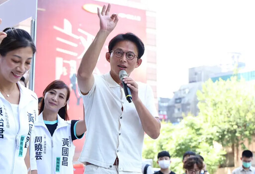黃國昌罵記者白痴 他嗆：菜鳥仔你幾梯的？