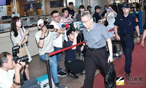 柯文哲被點名選高雄市長 要滿足「2條件」