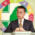 徐國勇稱沒有光復節 徐巧芯酸：記得去上班