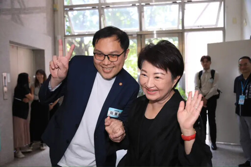 不管主席選舉盧秀燕好忙!很高興做了這件事