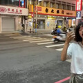 女青鳥穿綠戰袍到花蓮救災 葉元之這麼說