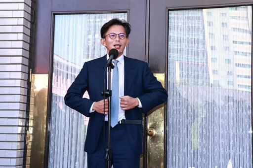 黃國昌狗仔隊爆這價格賣偷拍照 恐罪加一等