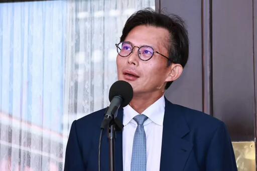 狗仔鎖定潘孟安跟拍?黃國昌嗆:腦補亂寫