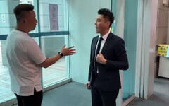 藍青年直衝黨部要道歉 舌戰15分被趕出門