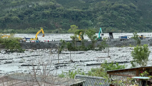 馬太鞍溪新堰塞湖溢流！居民崩潰：吃心臟藥