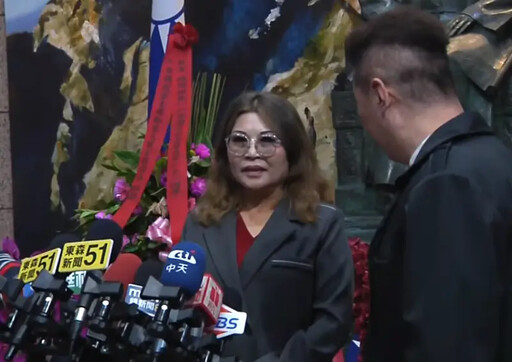 國民黨切割何鷹鷺！她質疑鄭麗文為何就沒事