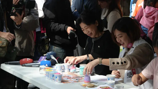 化身柯文哲分身跑攤！陳佩琪談官司心境