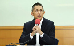 吳怡農選台北有機會？醫：2026就是蔣萬安的