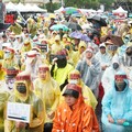 528全台青鳥行動！2千人冒雨立院外聚集 反藍白國會黑箱