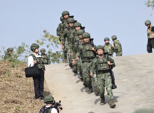 中科院生產火箭彈大落漆 新兵射擊紅隼首遇不擊發