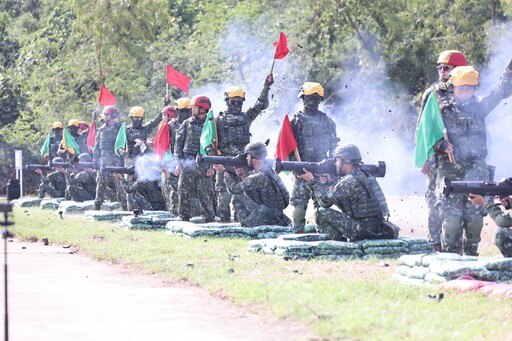 中科院生產火箭彈大落漆 新兵射擊紅隼首遇不擊發