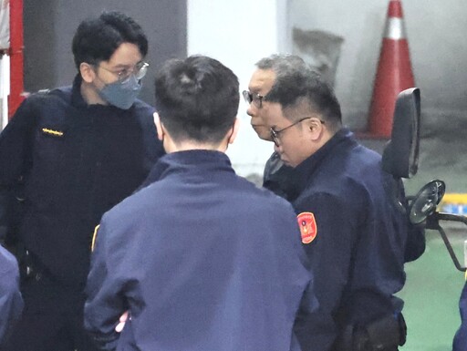 柯文哲遭起訴求刑28年半 黃國昌：政治辦案斧鑿斑斑