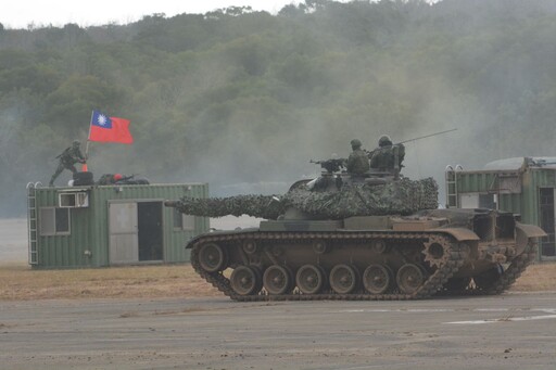 陸軍聯兵營首度秀戰力 機步、戰車納陸航特遣隊保護關鍵設施