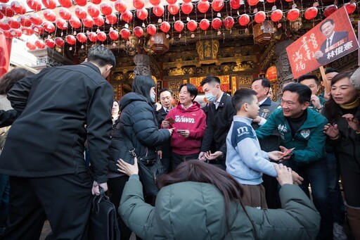 賴清德大年初二早起贈匾 回應台南熱情鄉親、盼眾人支持台灣