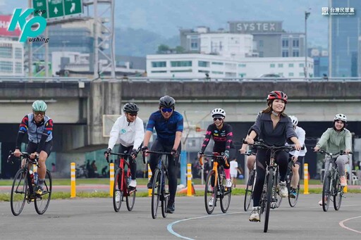 看黨主席補選爆「退黨率高達39.69%」 吳靜怡酸：褲子沒了、連草也退了