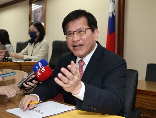 為訪港成員被捕槓上!傅崐萁批洩密「應下台」 林佳龍反諷:跟團要跟有牌的