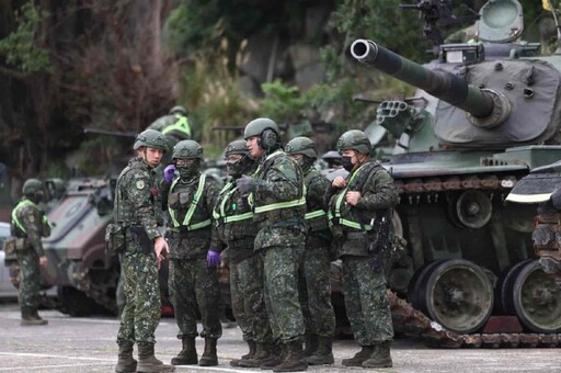 國軍加薪招人才！沈富雄曝「這問題」太嚴重 建議發展無人化戰力