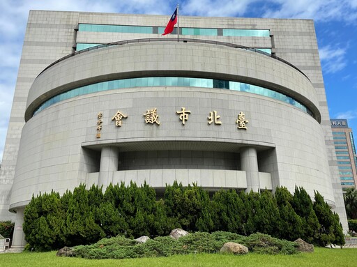 「寄生上流」真實版！前主播帶電鍋霸佔記者室 北市議會3點回應