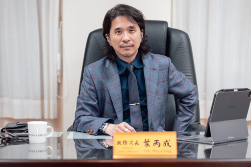 葉丙成涉洩密性平案未刪文遭嗆「作秀網紅」 7綠委聯合聲明要求教育部送調查