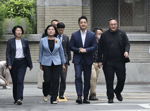 討補助款!蔣萬安率藍營8縣市到行政院交訴願書 嗆「拒絕任中央宰割」