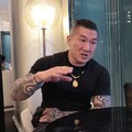 挨批「貶台捧中」？館長：我必將死在台灣 王浩宇下廣告播館長舊片後「直播中斷」