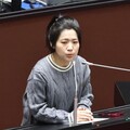 惡意覆蓋看板？徐巧芯秀廣告商致歉聲明反擊 怒嗆罷團「大惡霸、大失敗」