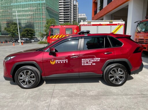 幕後/南市消防大隊長遭爆私用災情勘查車 捐贈標示「自然脫落」是常態