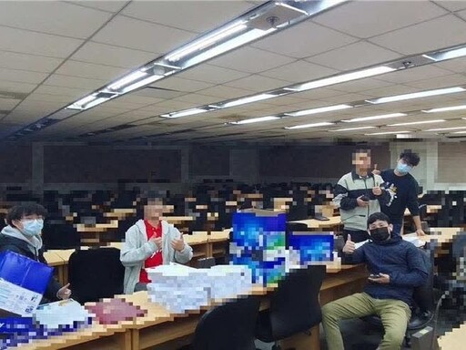 藍營「全村最後希望」？新北罷團宣布達標送件 李坤城質疑這天氣「穿長袖」造冊合理嗎？