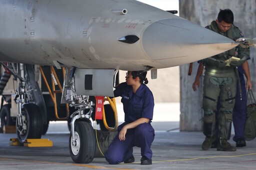 捍衛台海領空逾50年 F-5F／RF-5E型機除役前的最後巡禮