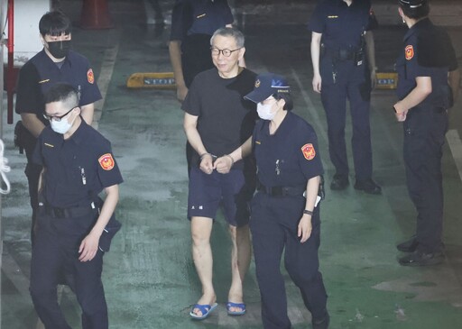 柯文哲、應曉薇再押2個月！沈慶京降保至1.8億 李文宗2千萬交保