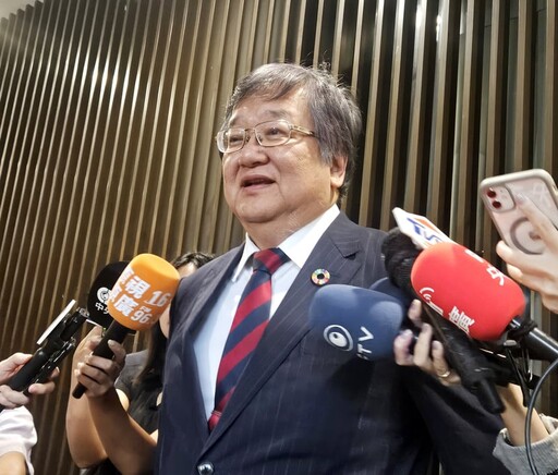 衛福部政次稱剿匪不是一次成的 吳怡萱：我們的內閣還是這副鳥樣